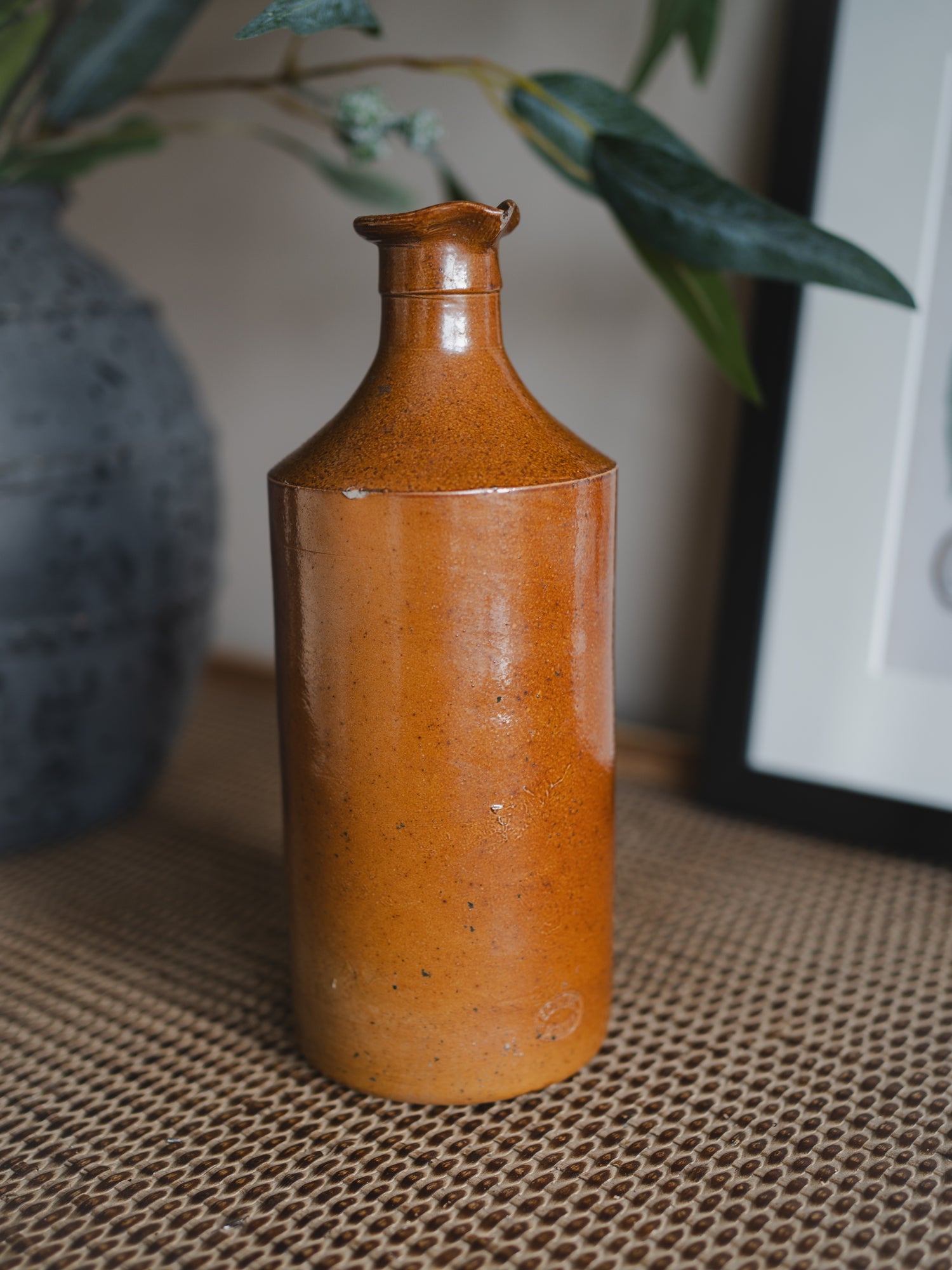 Tall Vintage Brown Ink Pourer - Style 3