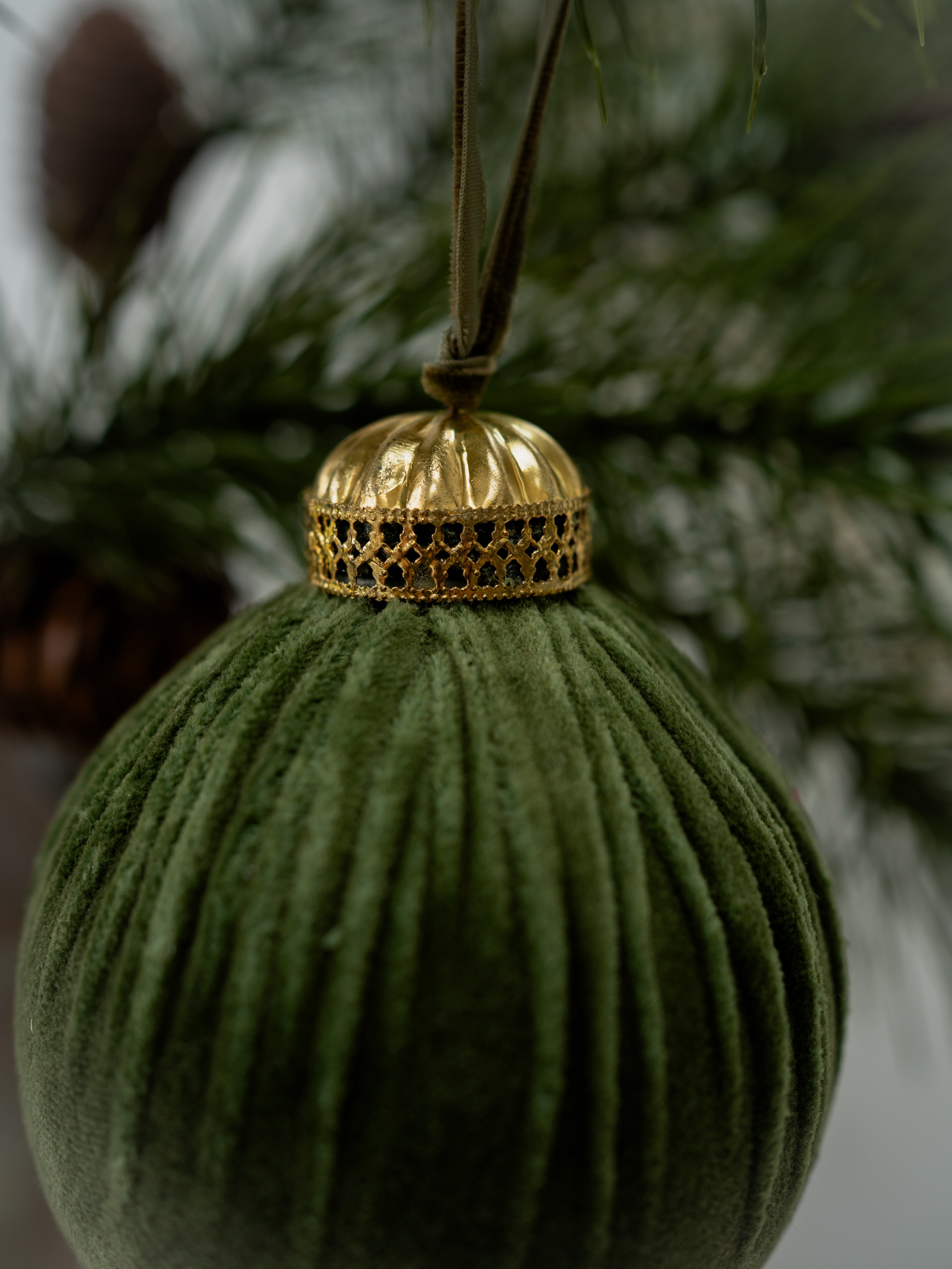 Forest Green Velvet Christmas Tree Bauble