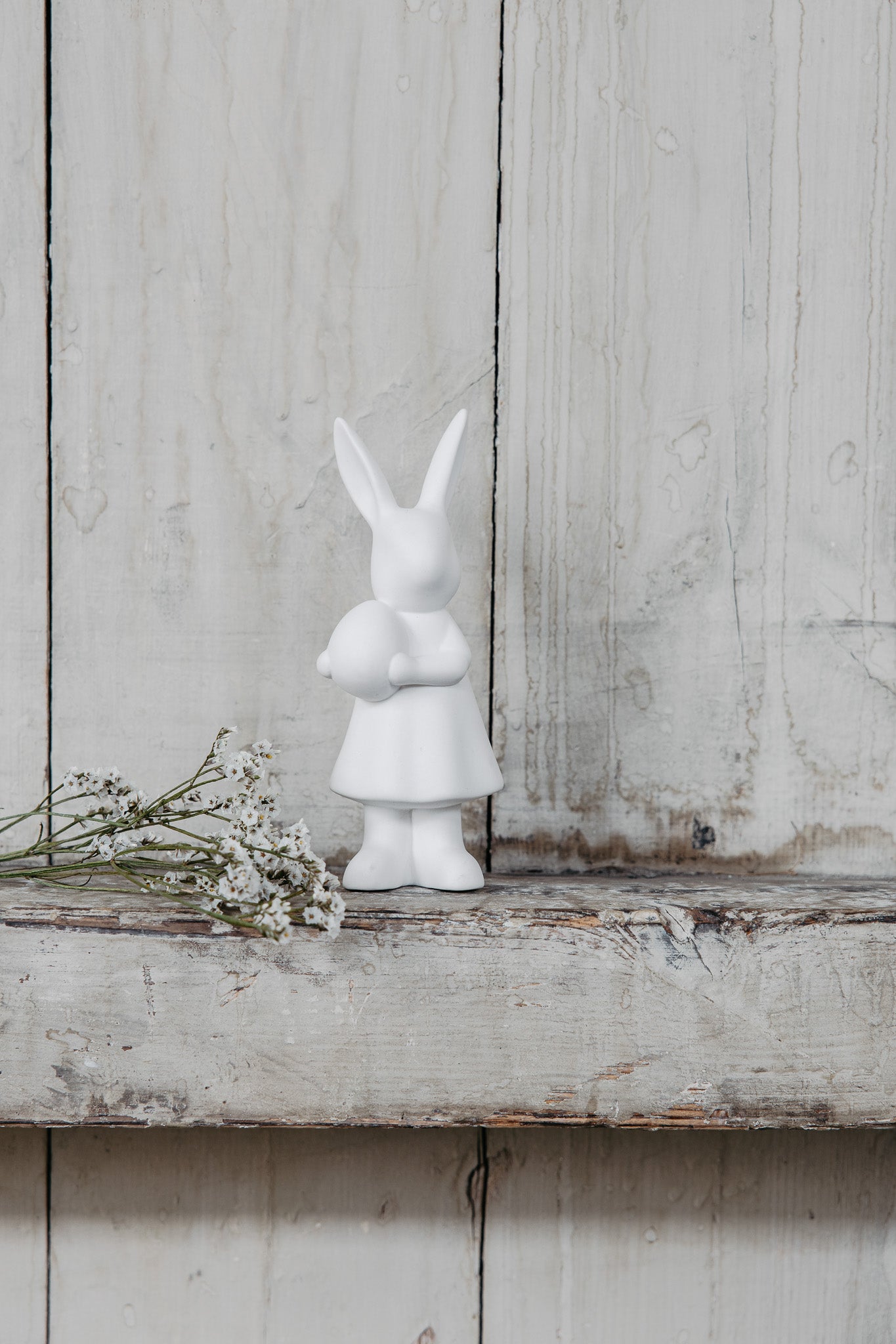Matt white ceramic bunny