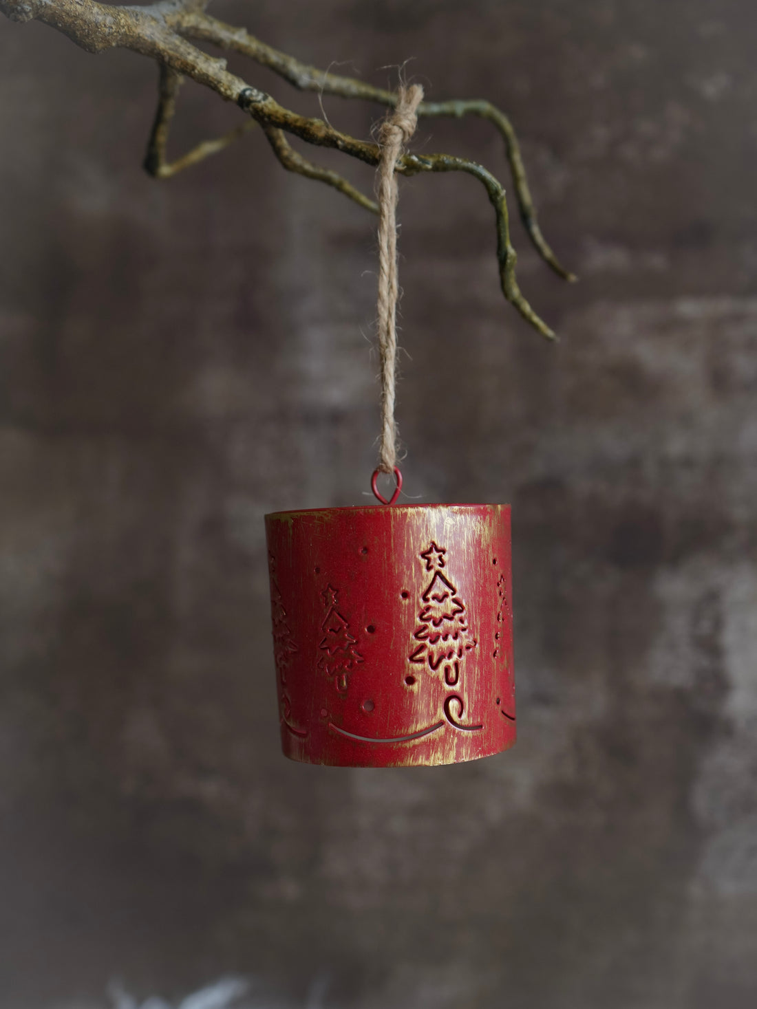 Red Christmas Tree Metal Bell Tree Decoration