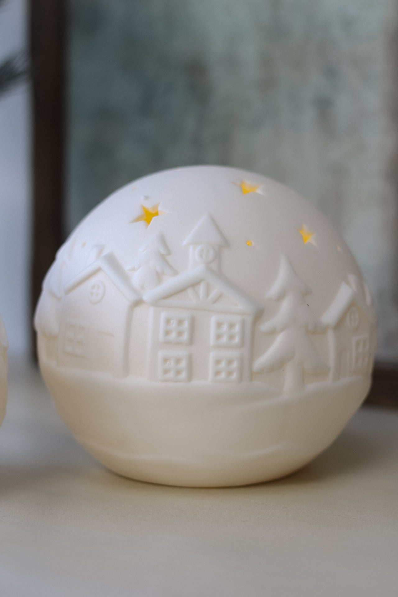 White Embossed Ceramic LED Christmas Scene Ball Ornament 003