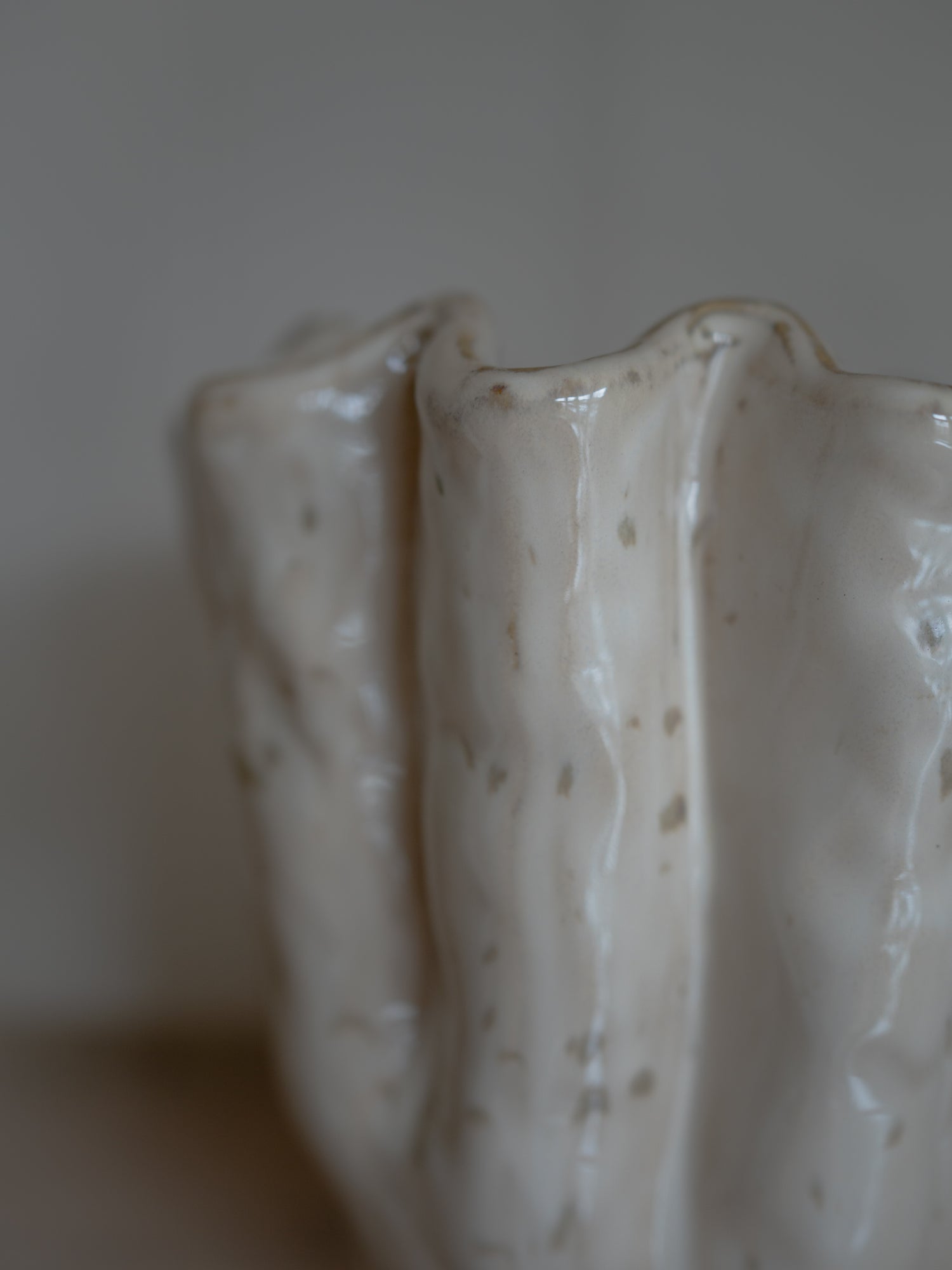 White Stoneware Wavy Planter