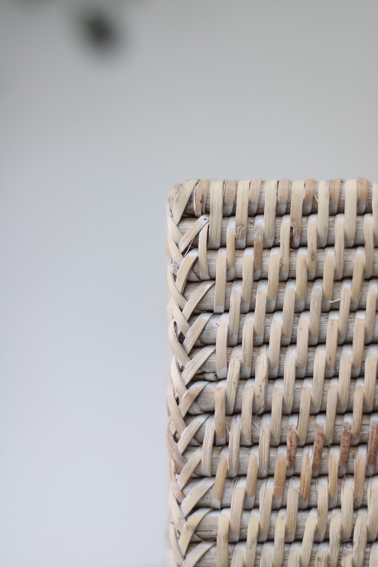 up close of rattan tissue box cover