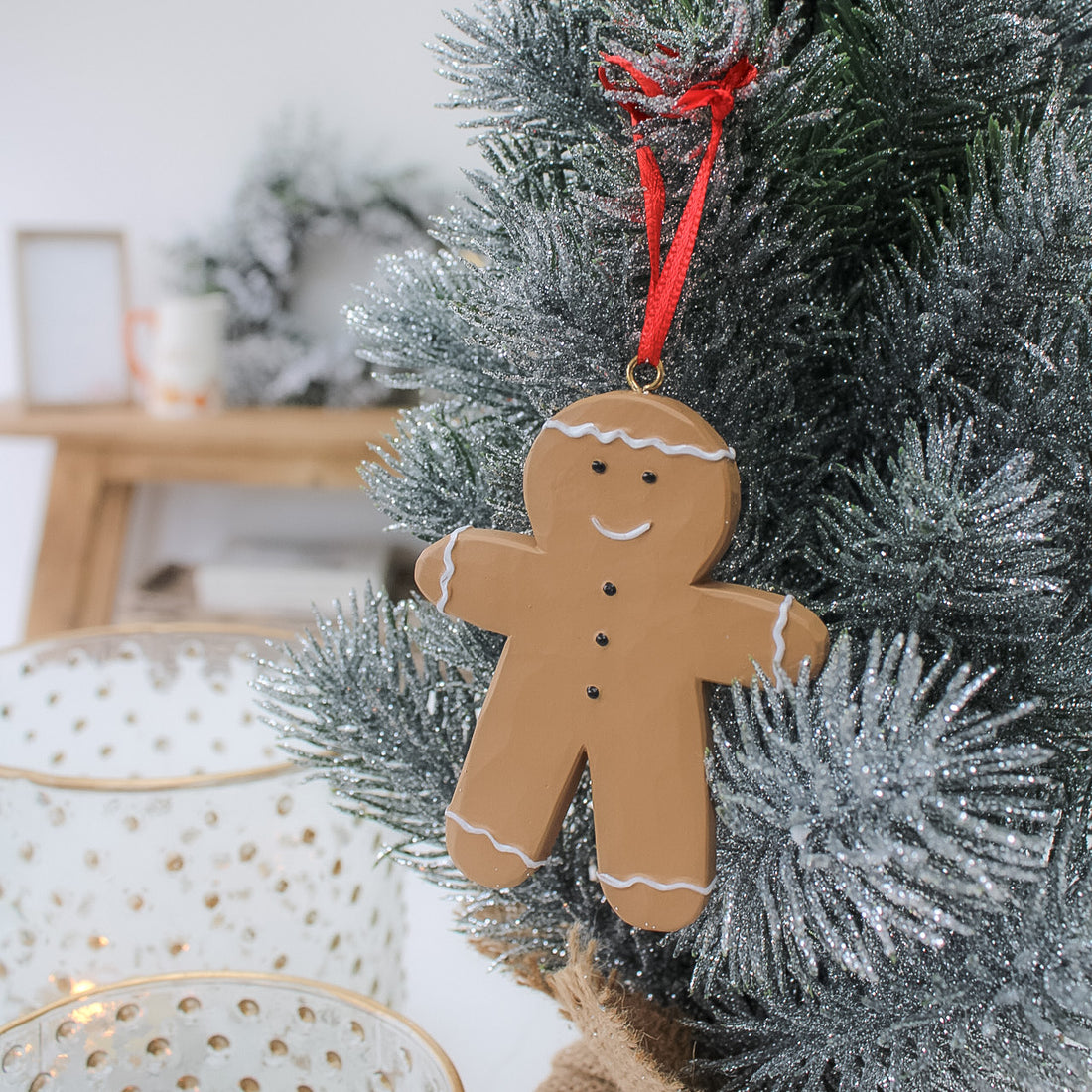 Adorable Gingerbread Man Hanger