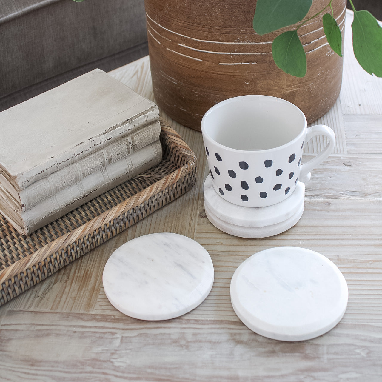Round White Marble Coasters | Set of 4